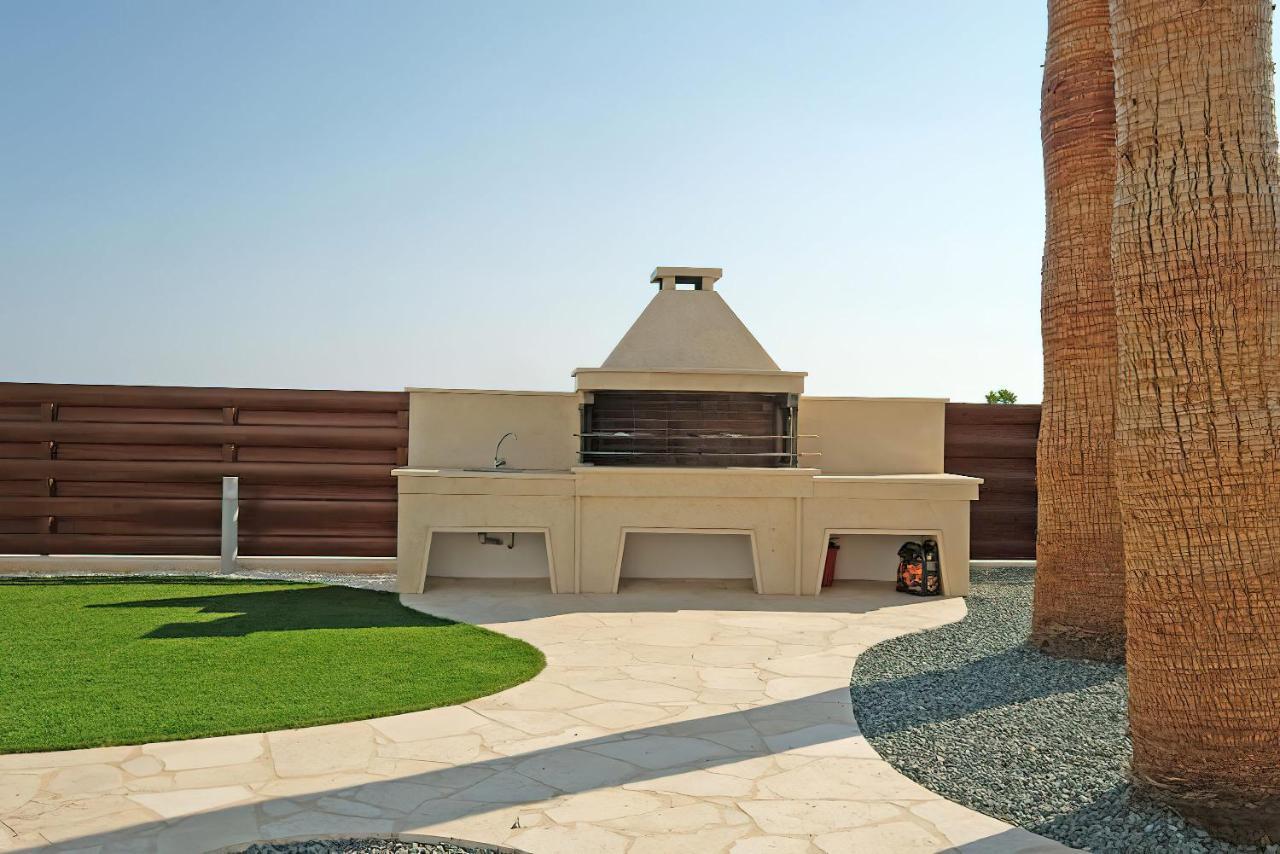 Villa Prasino Коръл бей Екстериор снимка