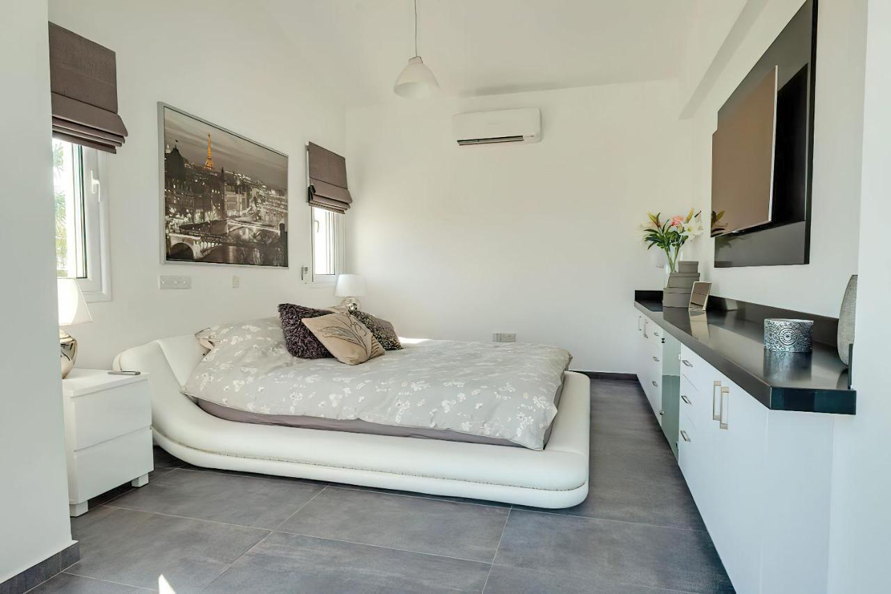 Villa Prasino Коръл бей Екстериор снимка