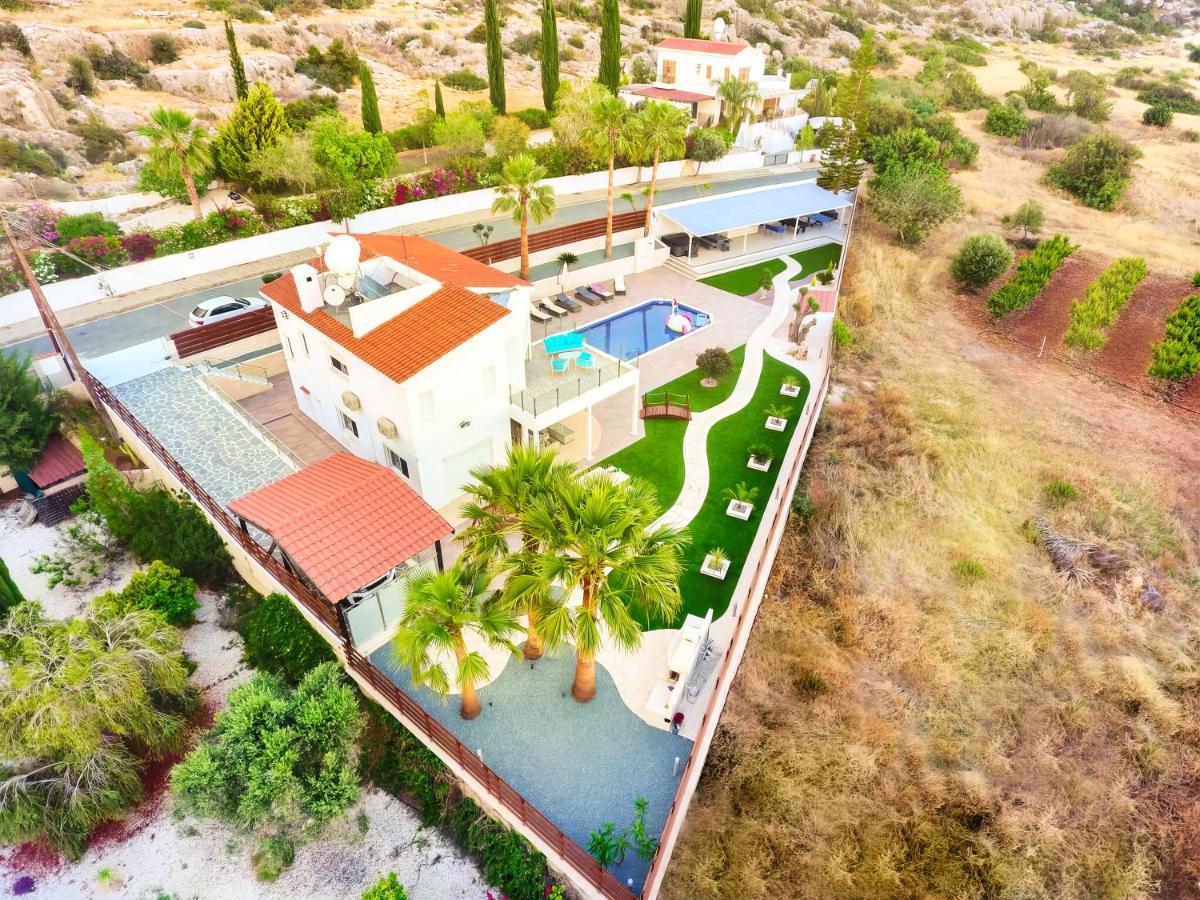 Villa Prasino Коръл бей Екстериор снимка