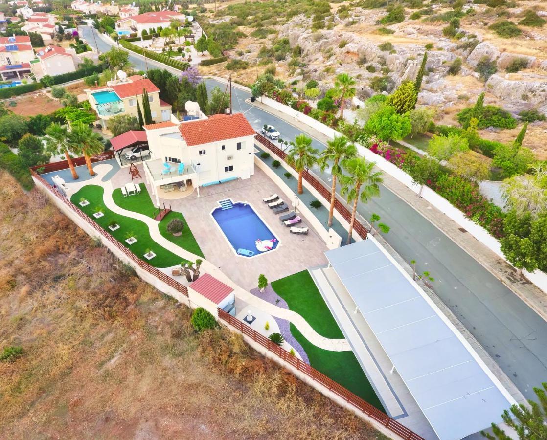 Villa Prasino Коръл бей Екстериор снимка